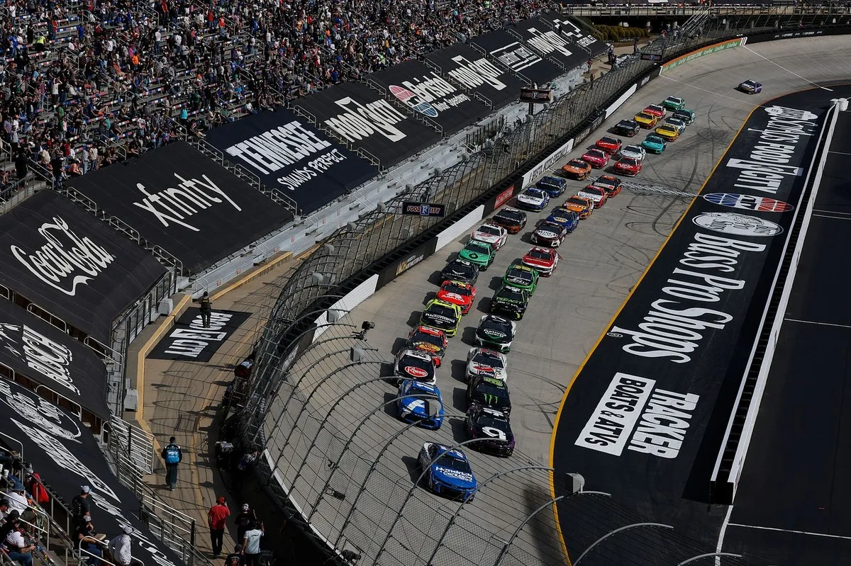 Bristol Motor Speedway Gears Up for Packed NASCAR Weekend Featuring Cup Series, Trucks, and O’Reilly Auto Parts Series