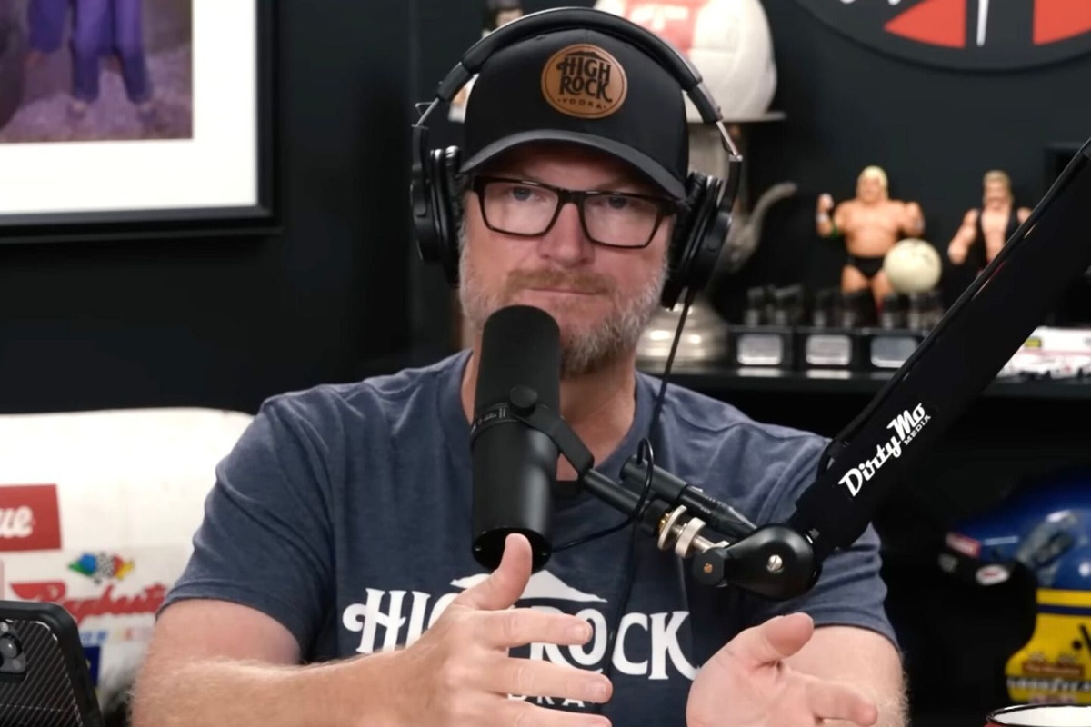 Dale Earnhardt Jr. Suggests Misinterpretation Fueled Kyle Busch’s Reaction to Denny Hamlin’s Remarks