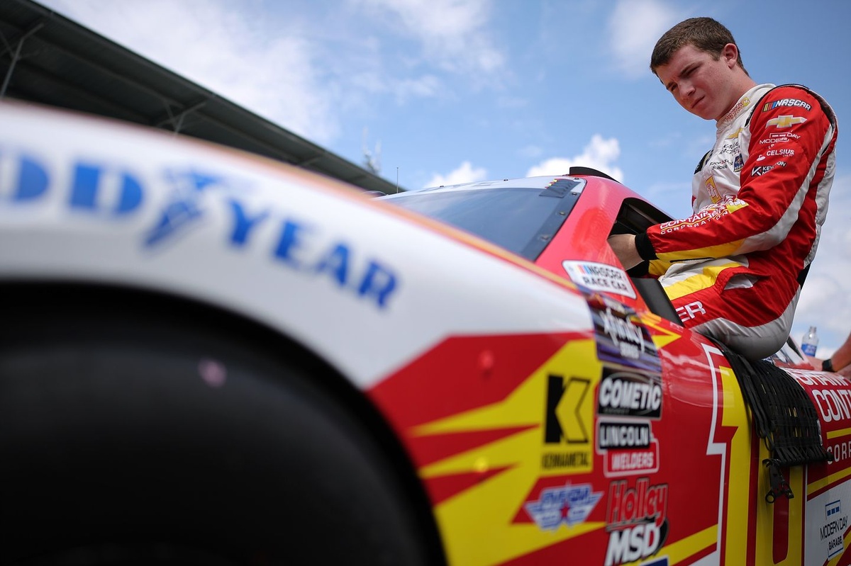 Daniel Dye Poised for NASCAR Cup Series Entry at Talladega Amidst Strategic Four-Race Campaign