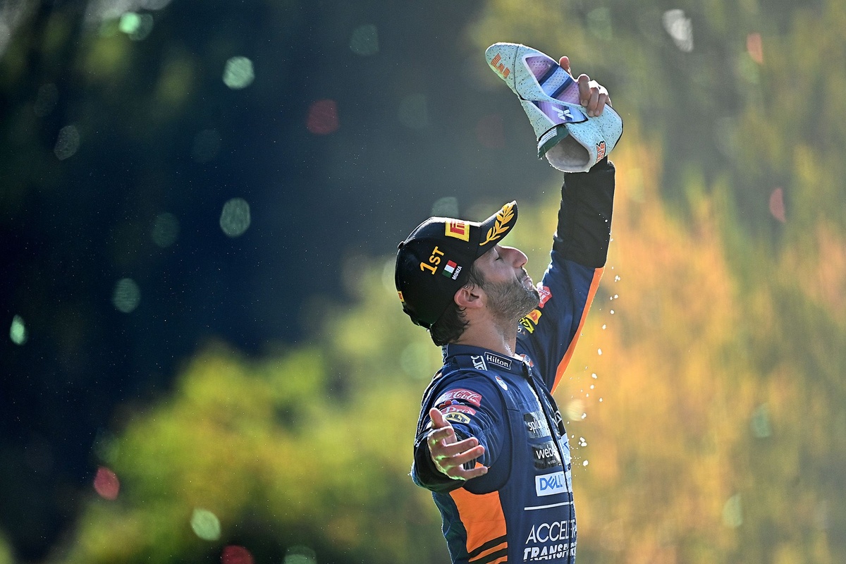 Daniel Ricciardo Unveils the Unexpected Roots of F1’s Infamous ‘Shoey’ Celebration