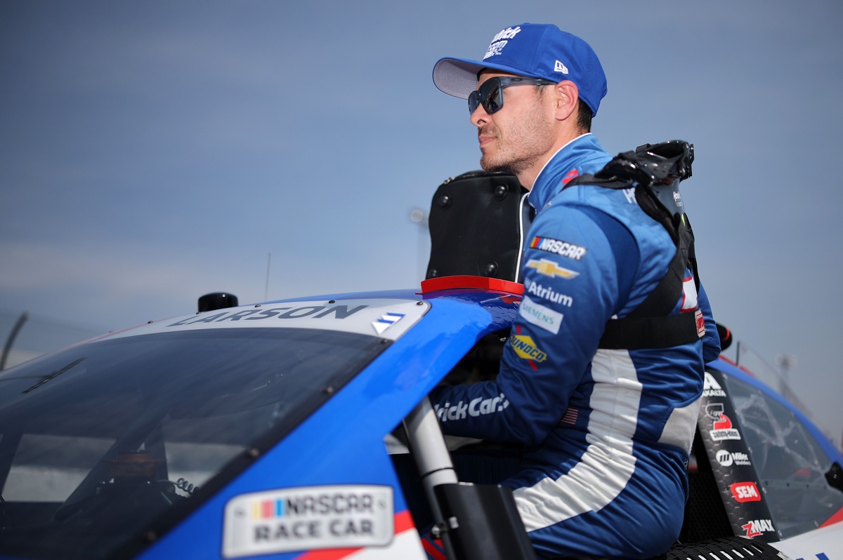 Five Key NASCAR Cup Team Members Expelled Following Repeated Inspection Violations at Bristol