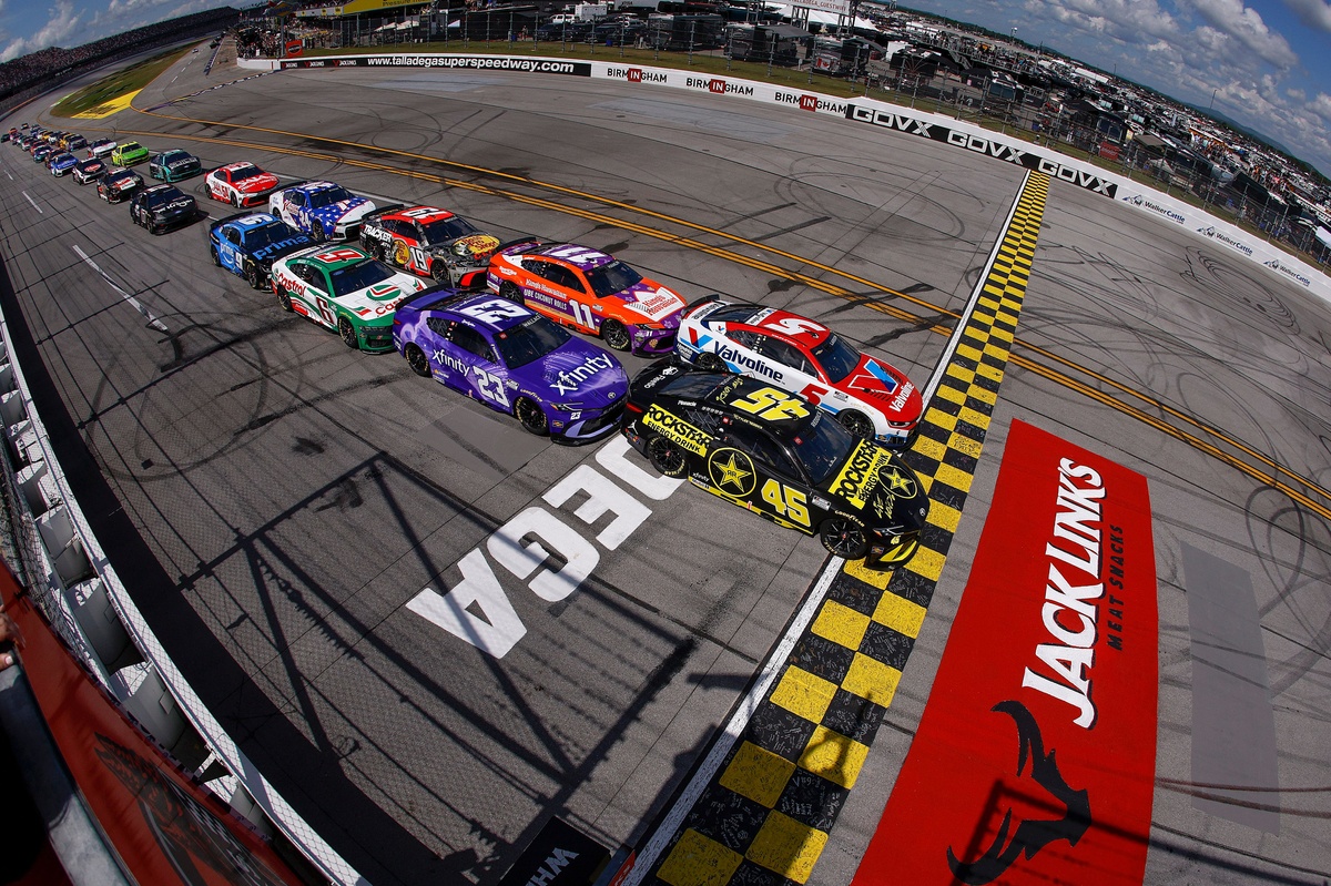Reddick Extends Cup Series Lead After Chaotic Talladega Spring Encounter