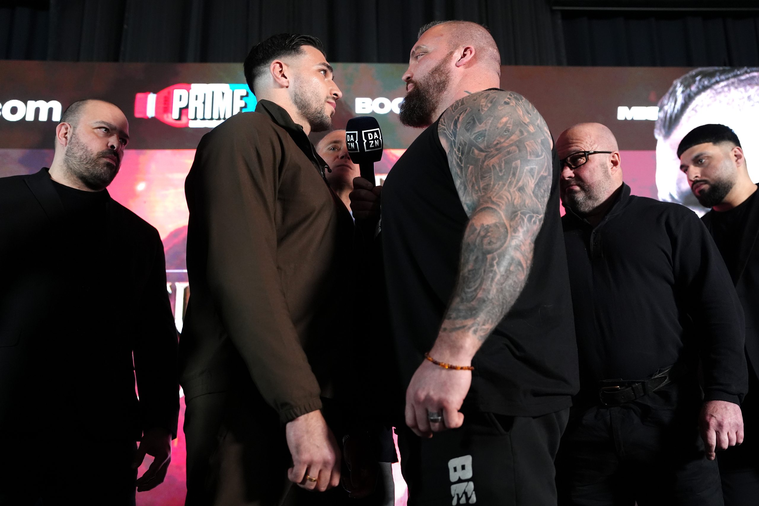 Strongman Hall Banks on Raw Power to Topple Undefeated Boxer Fury in High-Stakes Misfits Clash