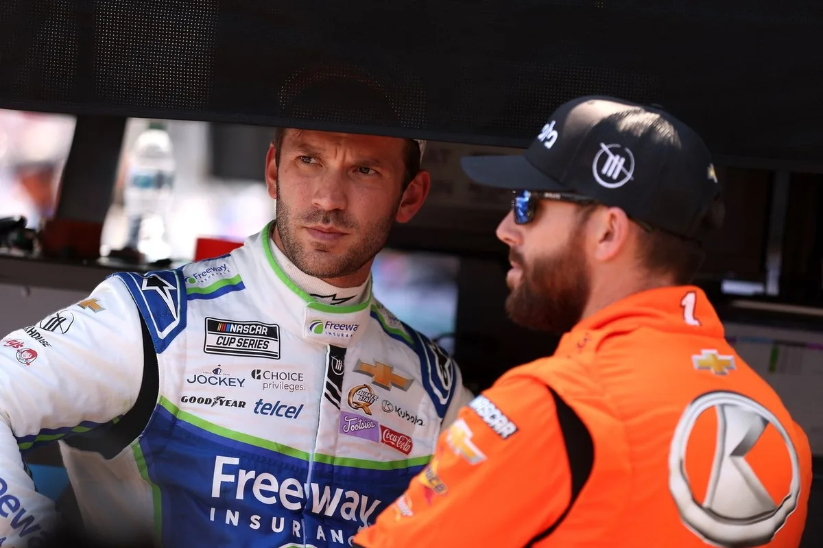 Suarez Declares Significant Loss of Respect for Chastain Following Las Vegas Incident and Post-Race Remarks