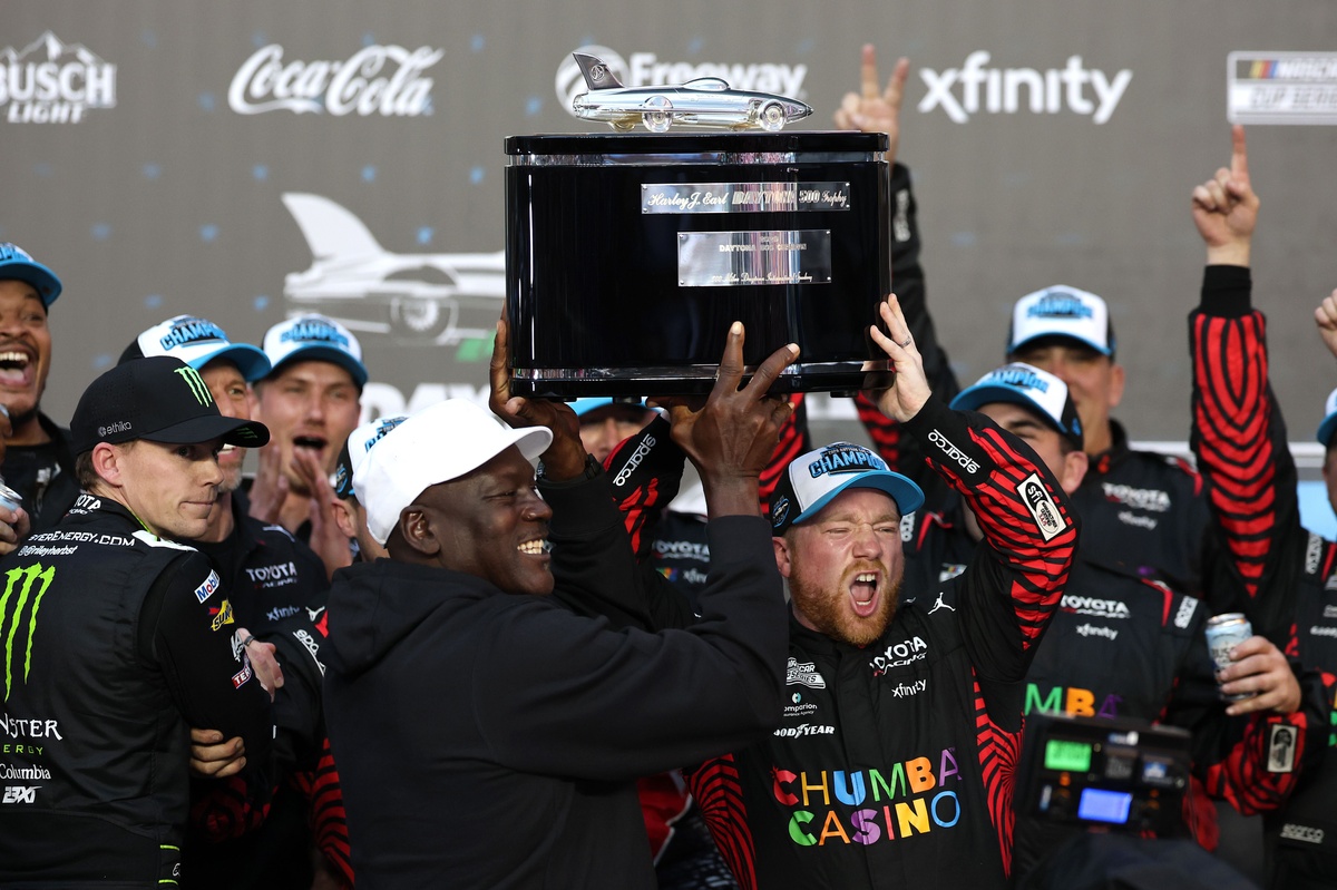 Tyler Reddick Commits Future to 23XI Racing Amidst Unprecedented Early-Season Dominance