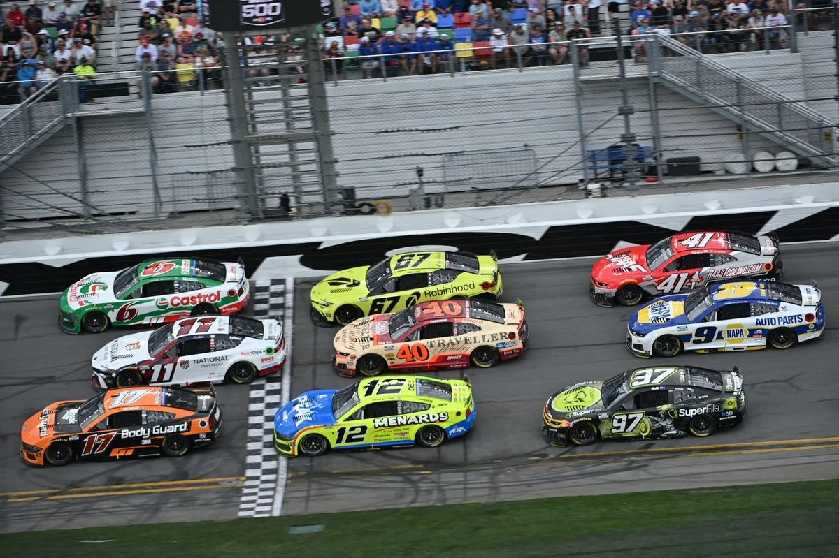 Your Essential Guide to Understanding the Thrill of NASCAR Racing