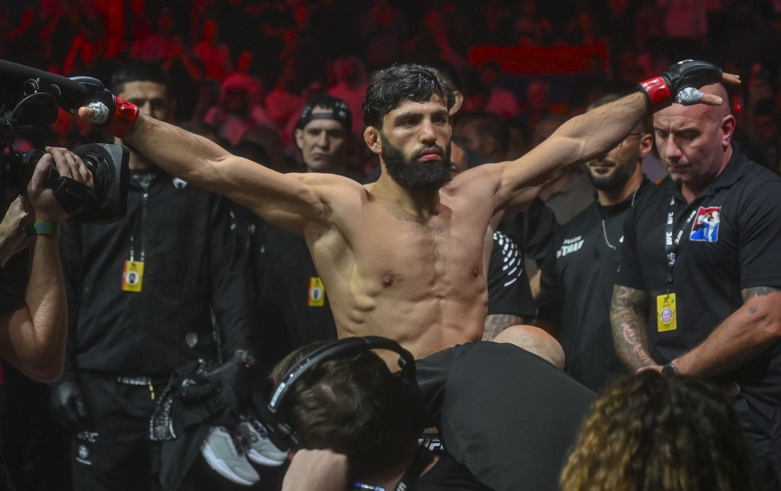 Arman Tsarukyan Designated Backup Fighter for Highly Anticipated UFC White House Lightweight Title Clash.