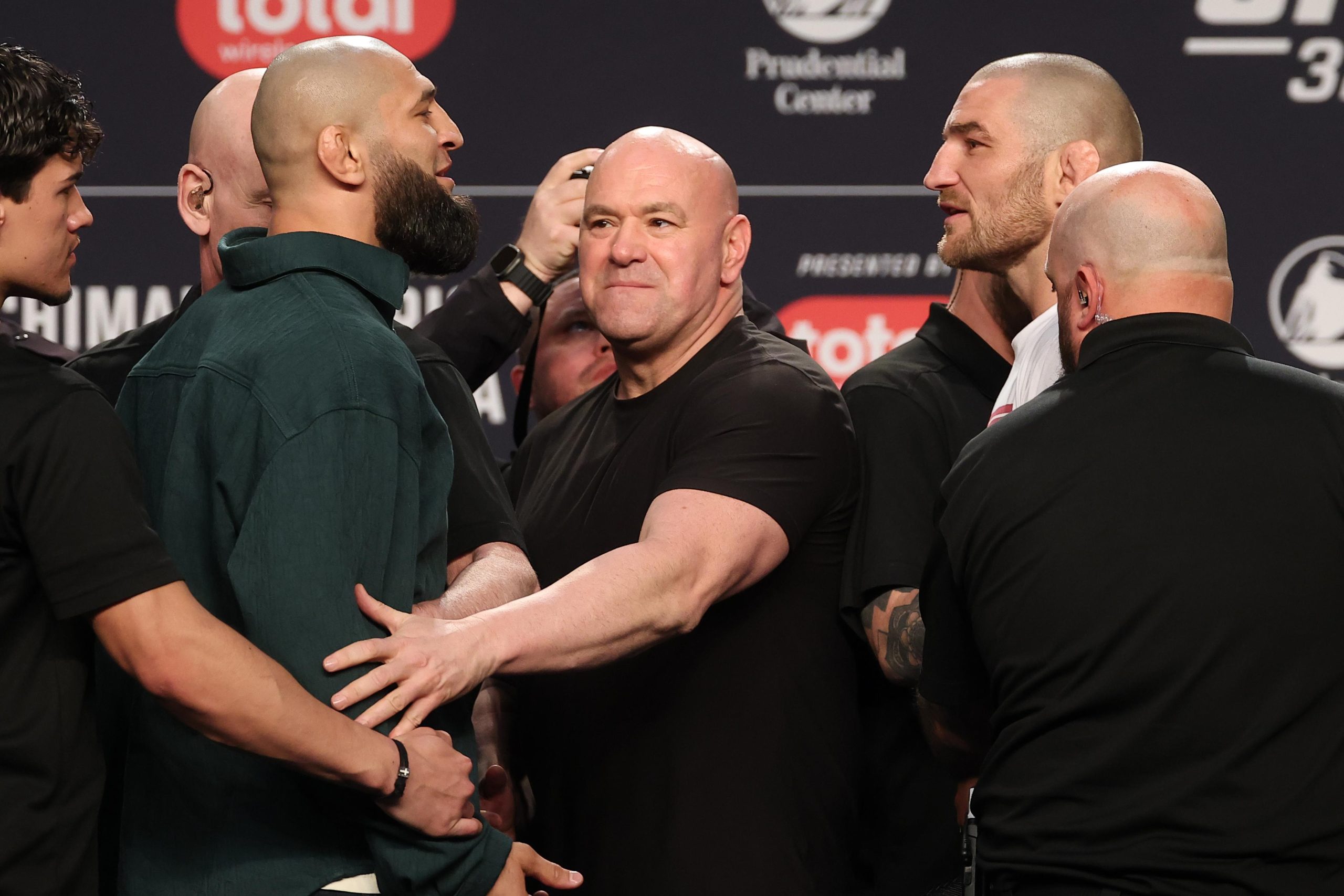 Chimaev and Strickland Set to Ignite Middleweight Division in Highly Anticipated UFC 328 Main Event in Newark