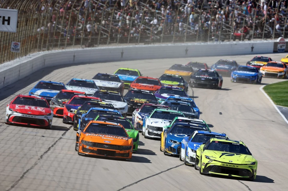 Elliott’s Texas Triumph Tightens Championship Picture as Reddick’s Lead Narrows