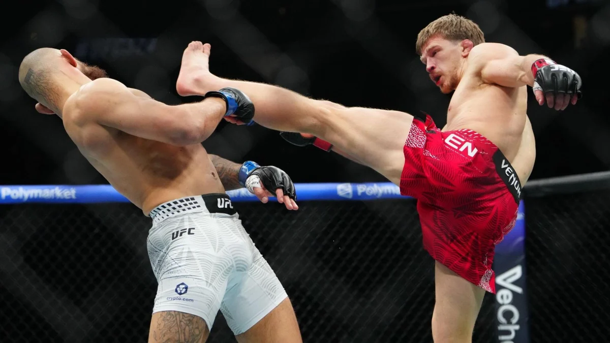 Featherweight Contenders Arnold Allen and Melquizael Costa Set to Headline Pivotal UFC Fight Night in Las Vegas
