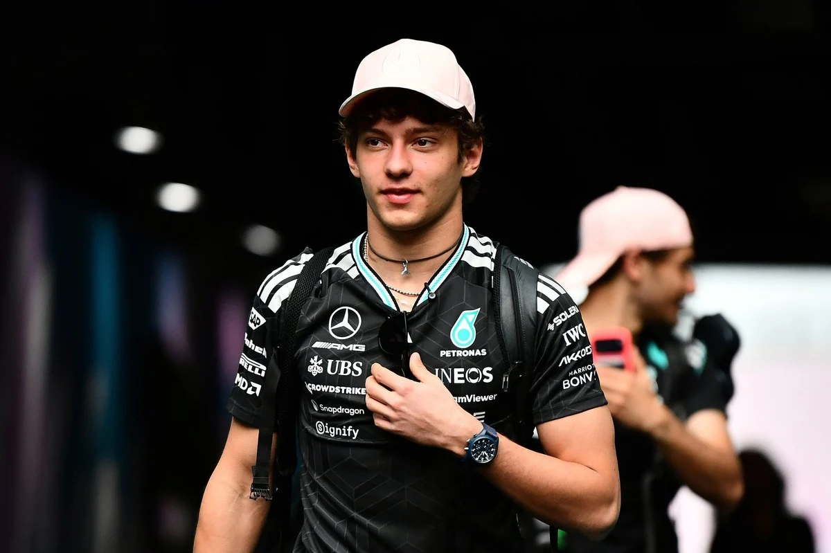 Formula 1 Paddock on Alert as Otmar Szafnauer Projects Significant Future Growth for Prodigy Kimi Antonelli.