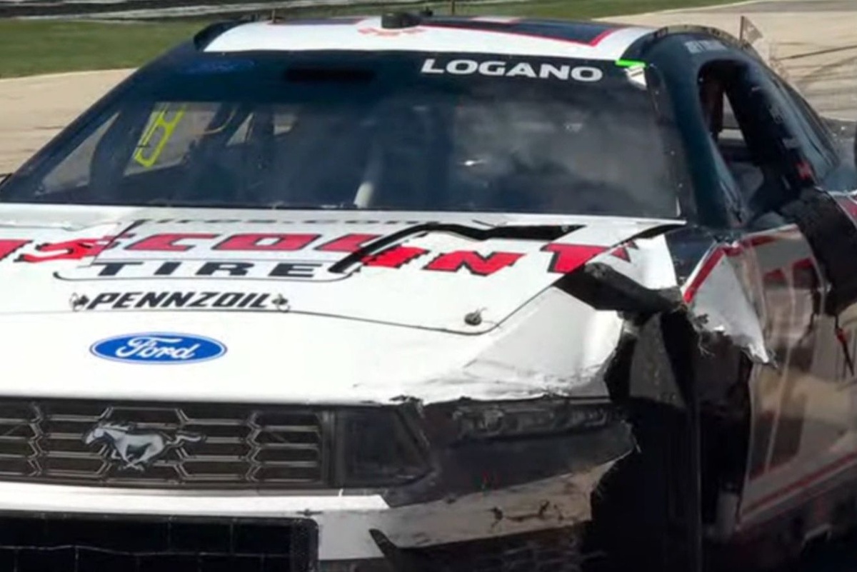 Joey Logano’s Promising Run Slashed by Devastating Pit Road Mishap After Miraculous On-Track Survival