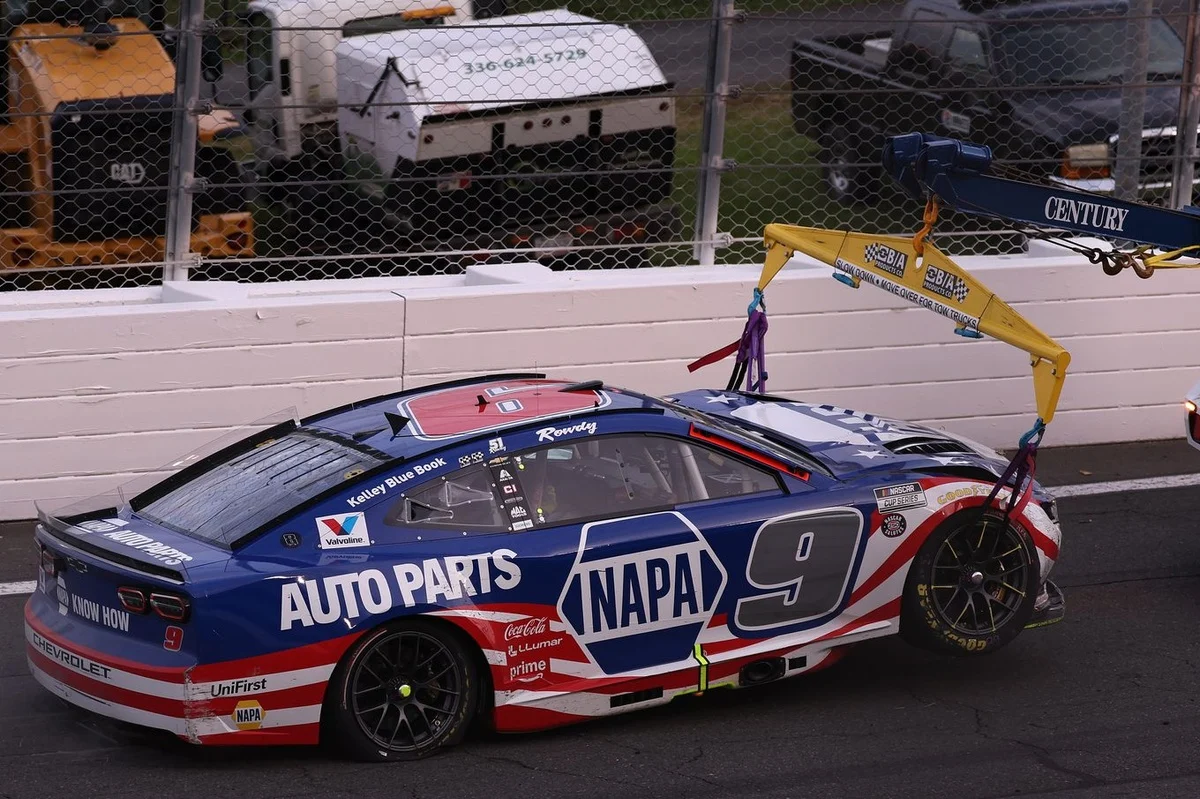 Suarez’s Shock Coca-Cola 600 Victory Reshapes NASCAR Cup Standings as Regular Season Reaches Crucial Juncture
