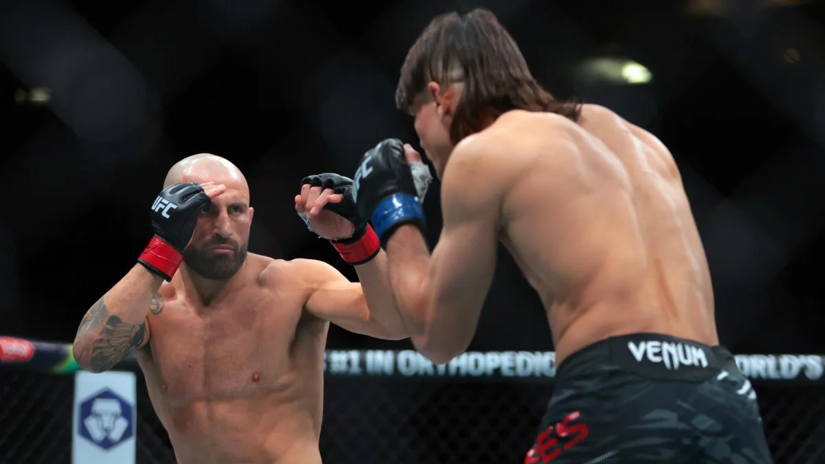 UFC 325: Volkanovski vs. Lopes 2 Rematch Headlines Sydney Card Amidst High Stakes and Advanced Predictive Model Insights