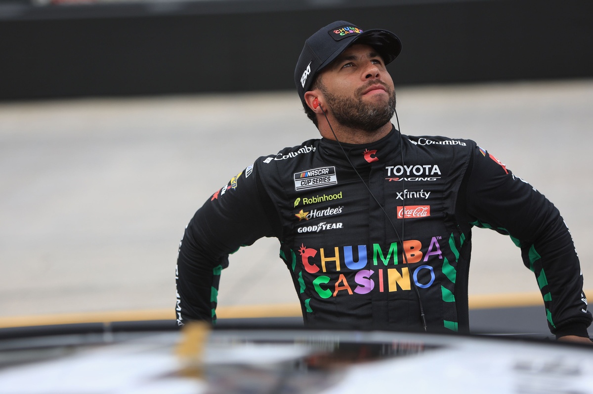 Wallace’s Texas Practice Ends in Spin, Dillon’s Engine Fails, Both to Start at Rear
