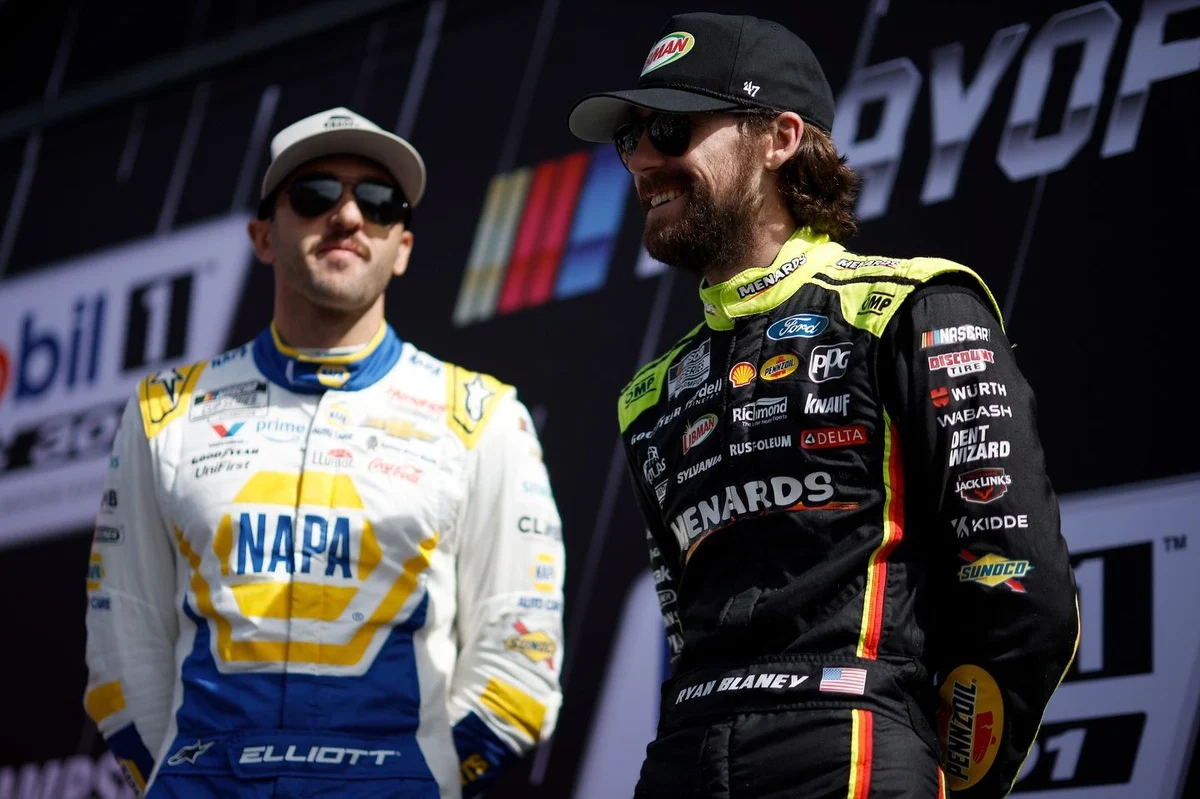 Elliott and Blaney’s Unconventional Commute: A ‘Dumb and Dumber’ Ride to the Racetrack in San Diego