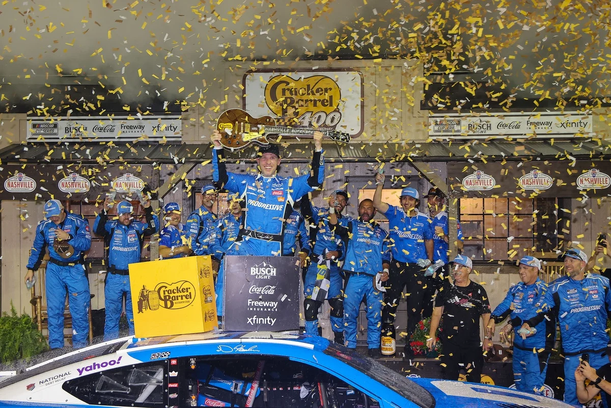 Hamlin Claims Thrilling Nashville Victory in Fierce Three-Wide Finish