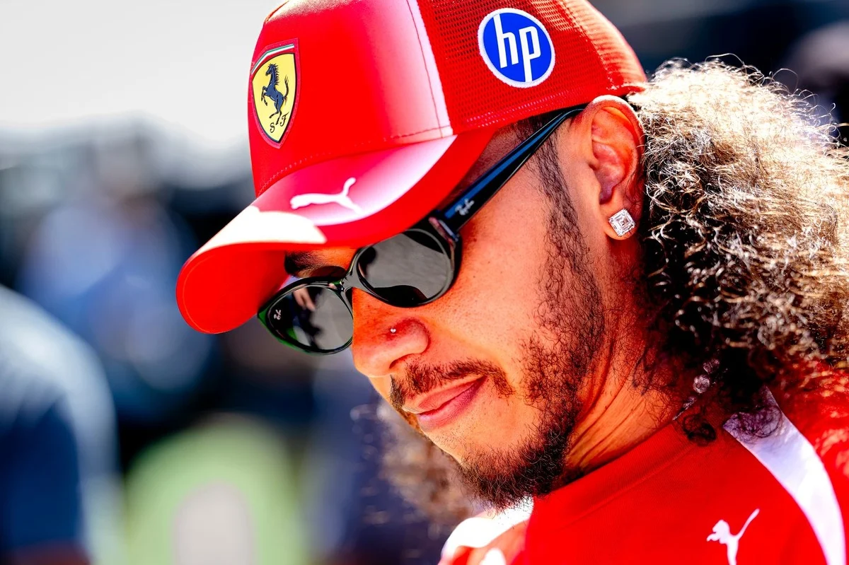Jacques Villeneuve Assesses Lewis Hamilton’s Ferrari Podium Streak, Citing Mercedes’ Pace Advantage
