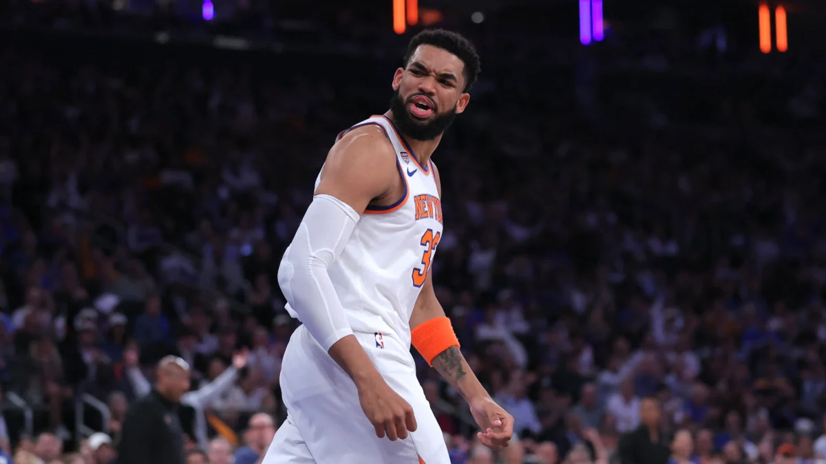 Karl-Anthony Towns’ Fingertip Deflection Seals Knicks’ Historic Game 4 Comeback Against San Antonio Spurs.