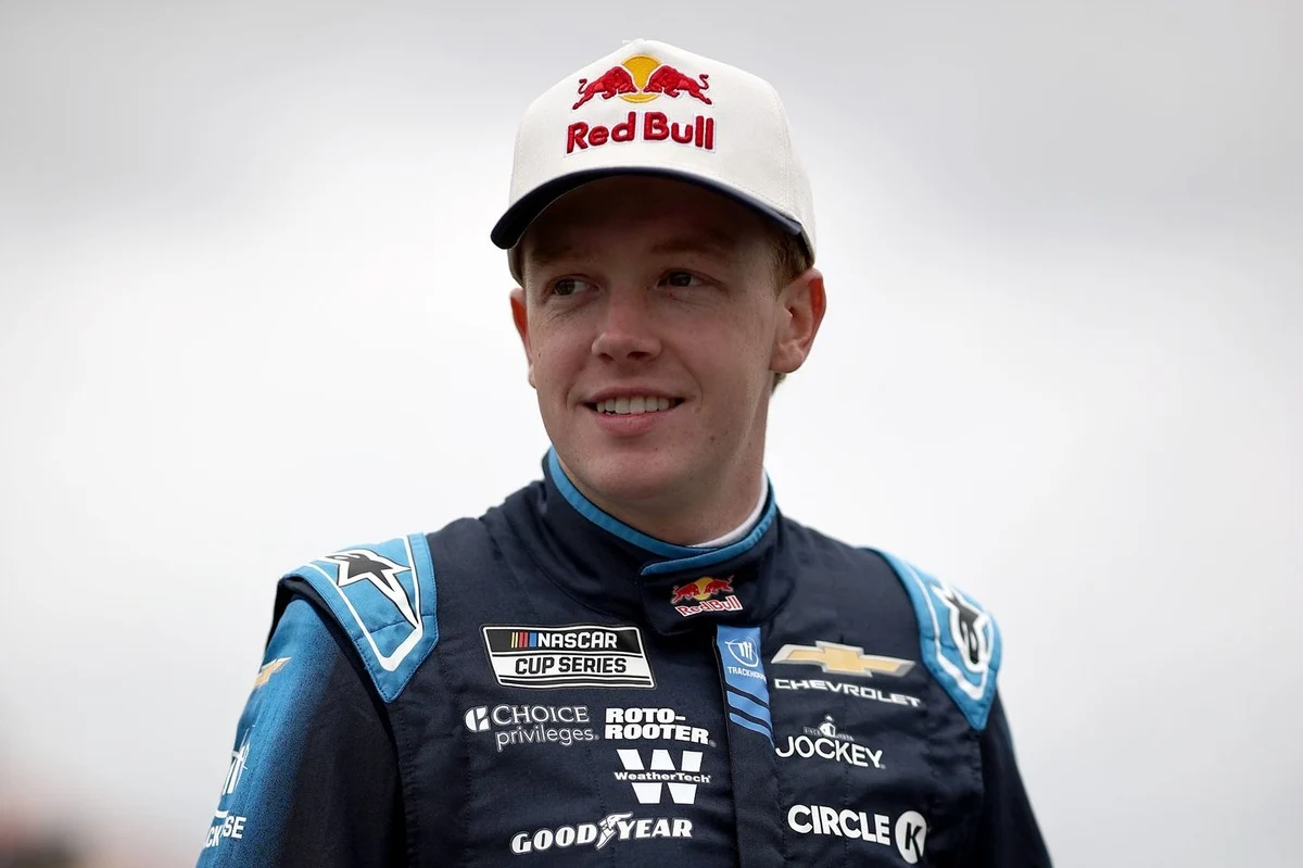 NASCAR’s Dynamic Duo Swap Seats: Zilisch Takes the Spotter Stand as Parsons Pilots in Nashville Truck Race
