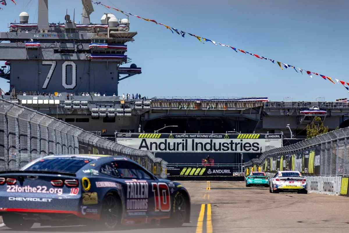NASCAR’s Unprecedented Broadcast Setup: Dale Earnhardt Jr. Calls Race from Active Aircraft Carrier