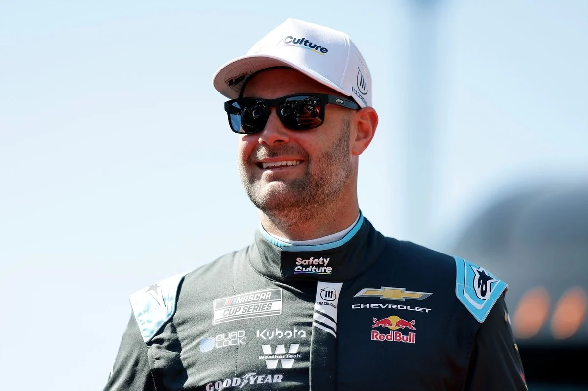 Shane van Gisbergen Exhibits Promising Oval Development Despite Coca-Cola 600 Disappointment
