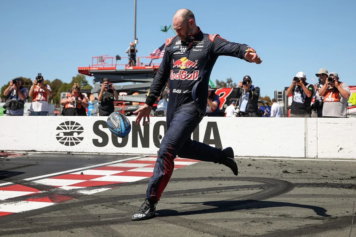 Shane van Gisbergen’s Sonoma Triumph: A Strategic Masterclass Amidst Adversity