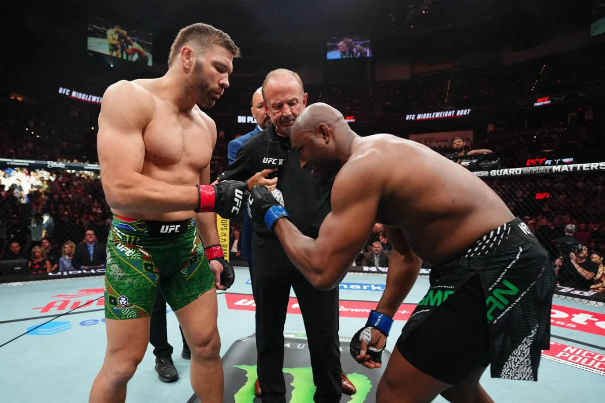 Adesanya Commends Du Plessis’ Dominant Performance Against Usman: ‘The Best I’ve Seen Dricus Look’