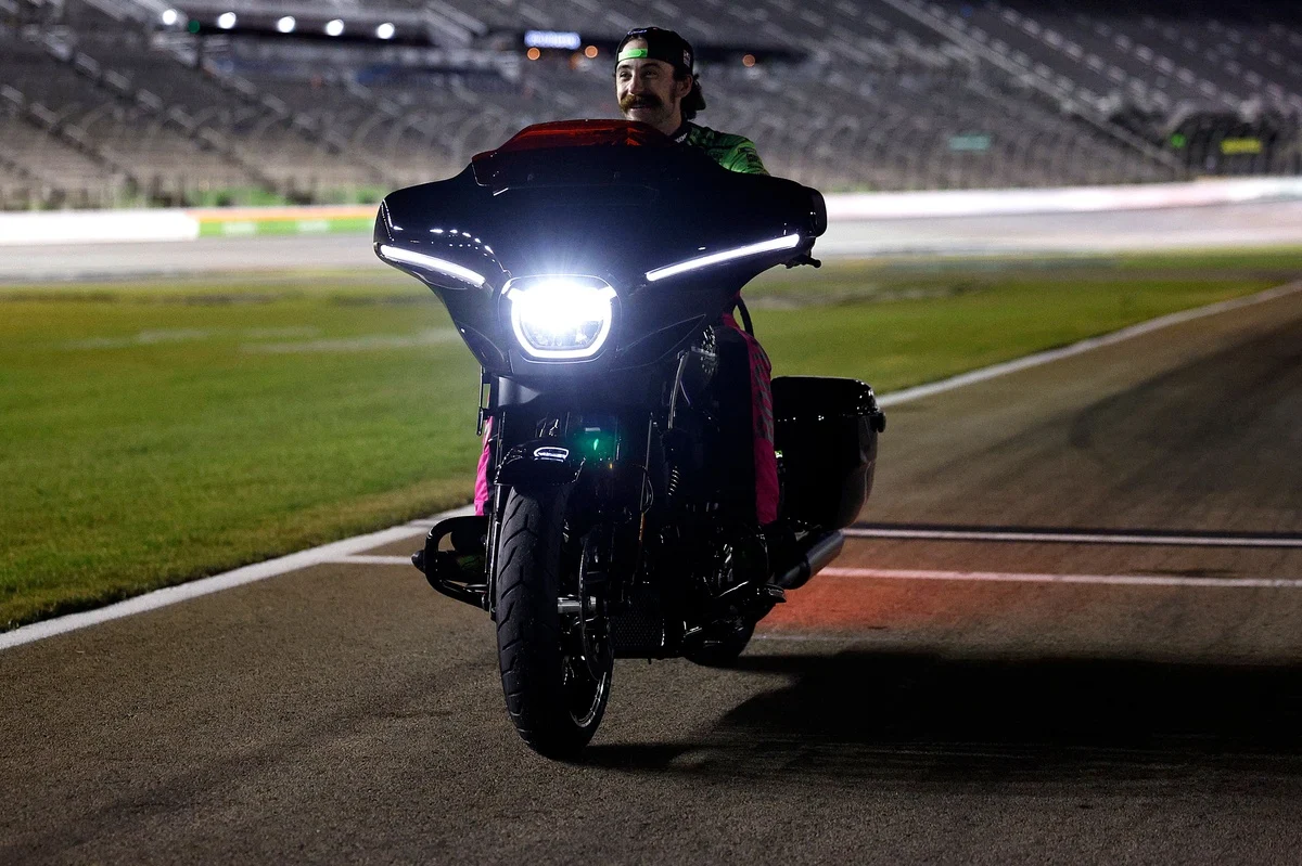 Blaney Celebrates Atlanta Triumph with Late-Night Harley-Davidson Victory Lap