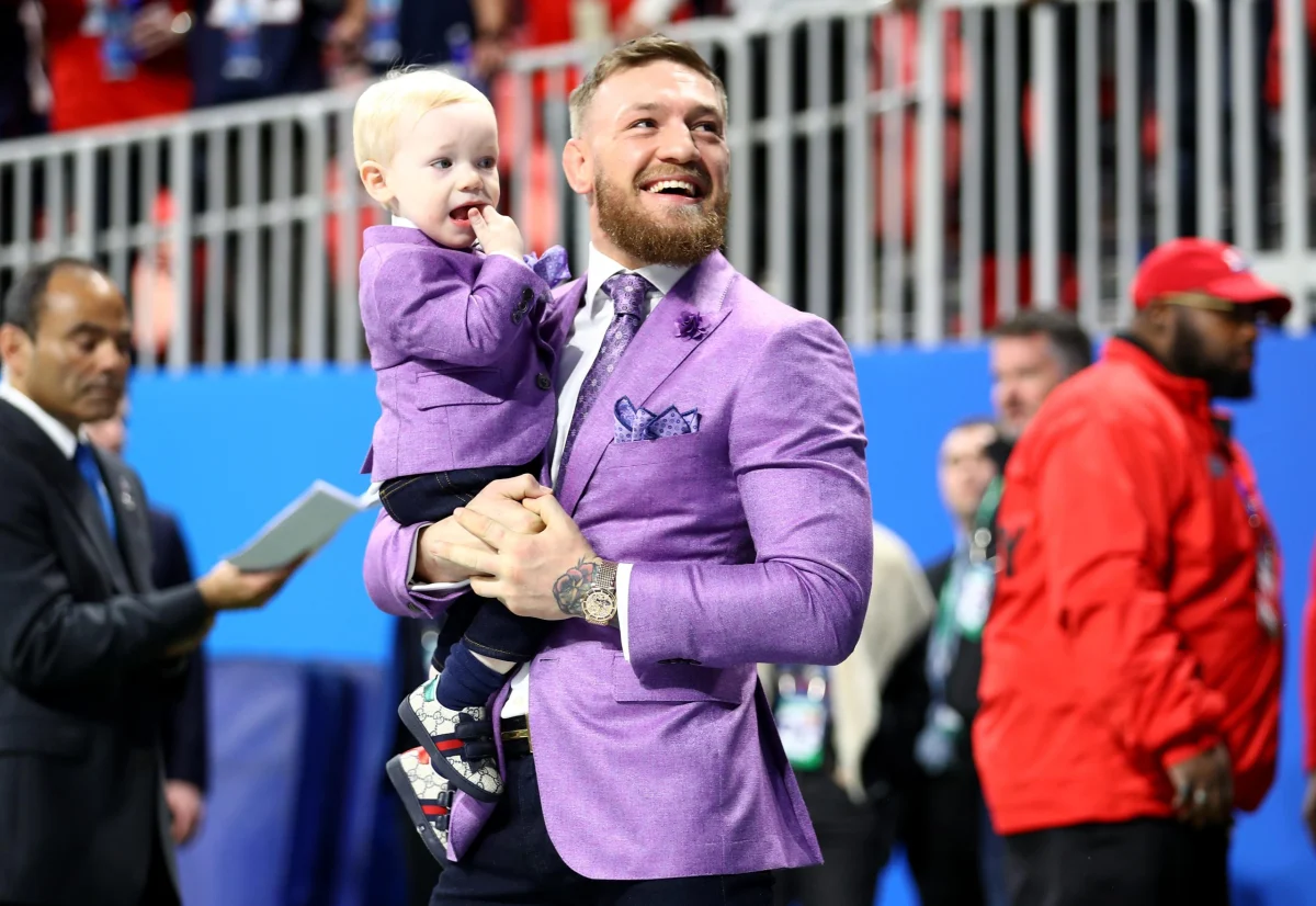 Conor McGregor’s Emotional Return at UFC 329: ‘Notorious’ Welcomes Children to Witness Comeback Against Max Holloway.