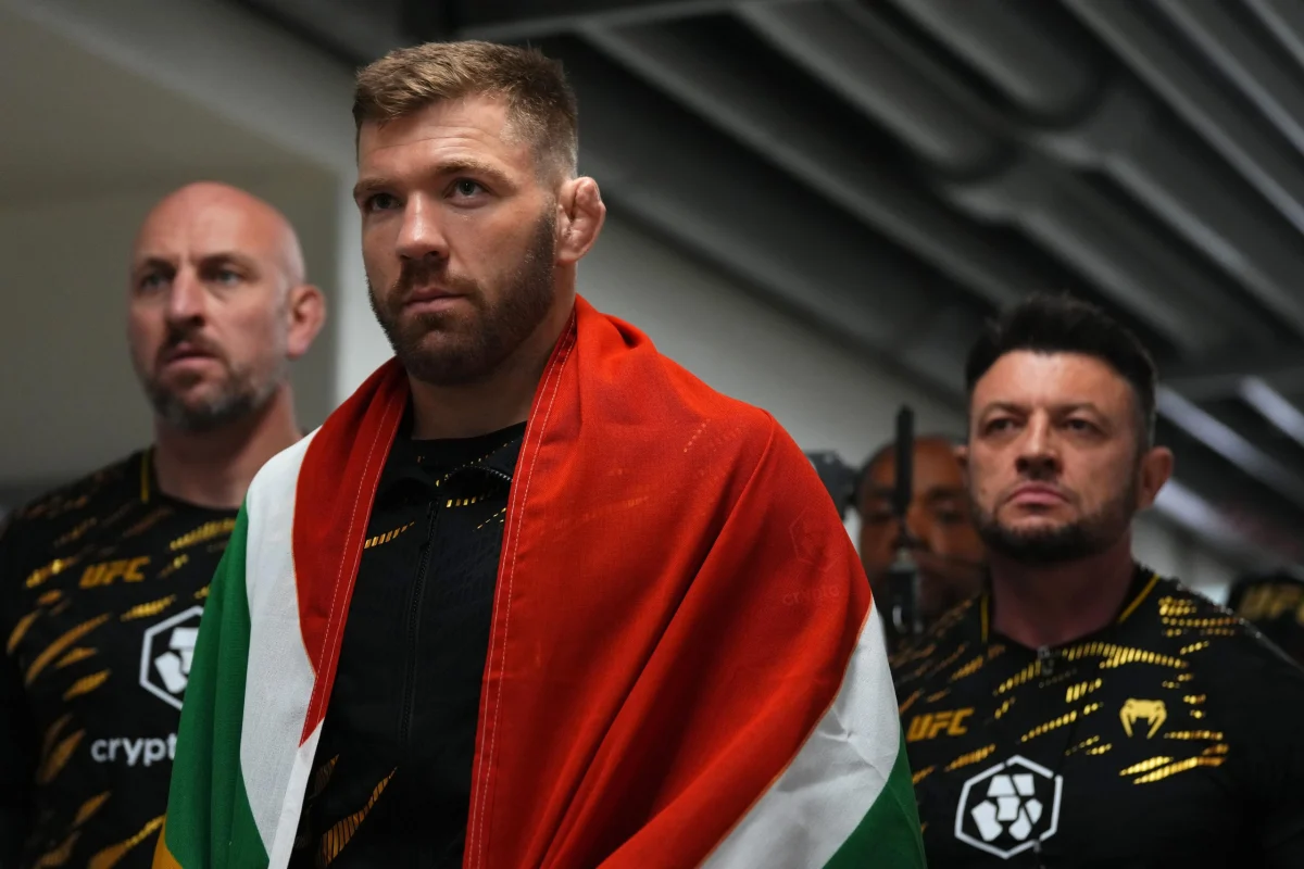 Du Plessis Alleges Usman Hesitated to Sign Oklahoma City Middleweight Bout Contract