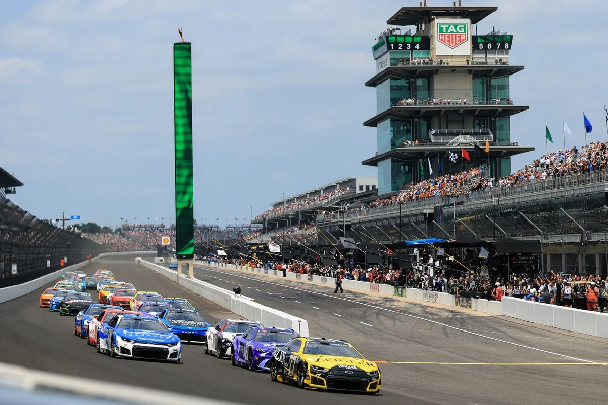 Hamlin Extends Points Lead as Playoff Picture Tightens After Brickyard 400
