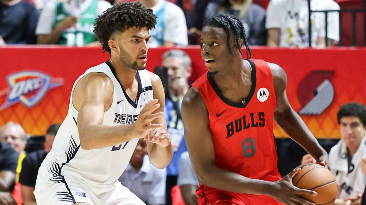 Las Vegas Summer League Unfolds: Caleb Wilson and Yaxel Lendeborg Emerge as Early Standouts, While Keaton Wagler Navigates a Challenging Debut.