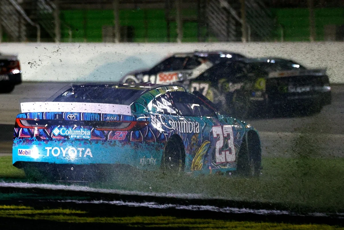 Midnight Triumph: Blaney Masters Delayed Atlanta Thriller, Wallace Penalized