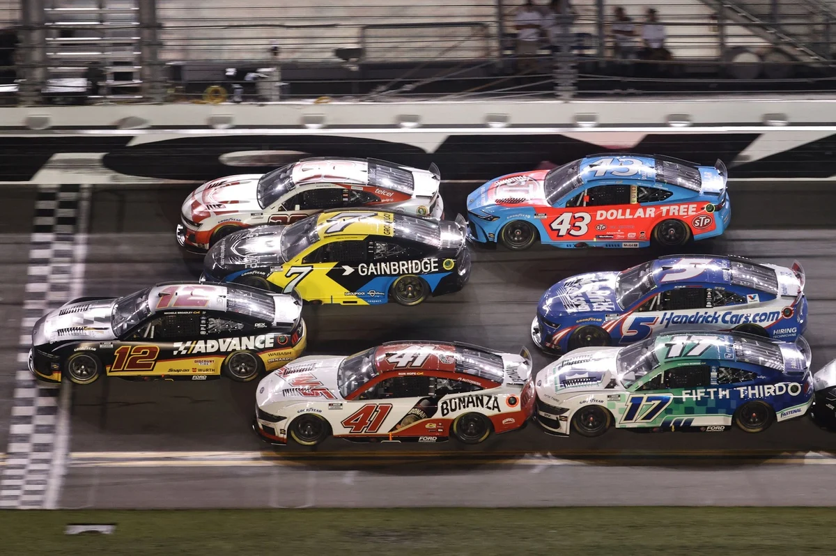 NASCAR’s Strategic Horsepower Reduction Aims to Revitalize Superspeedway Racing