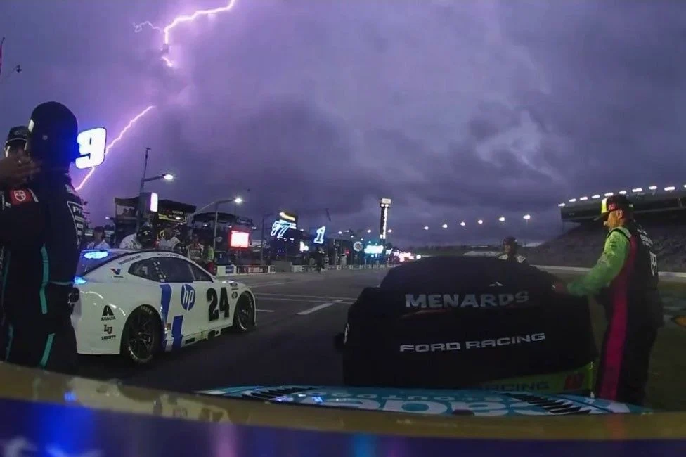 Sudden Thunderstorms Force Red Flag in NASCAR Cup Series Race at Atlanta Motor Speedway