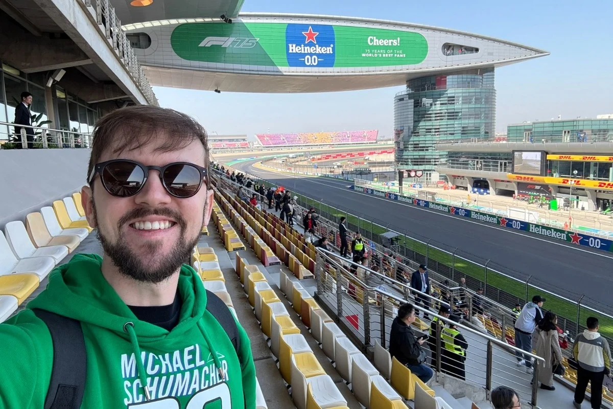Unprecedented F1 Journey: The Fan Who Attended Every Grand Prix and Received a Golden Ticket