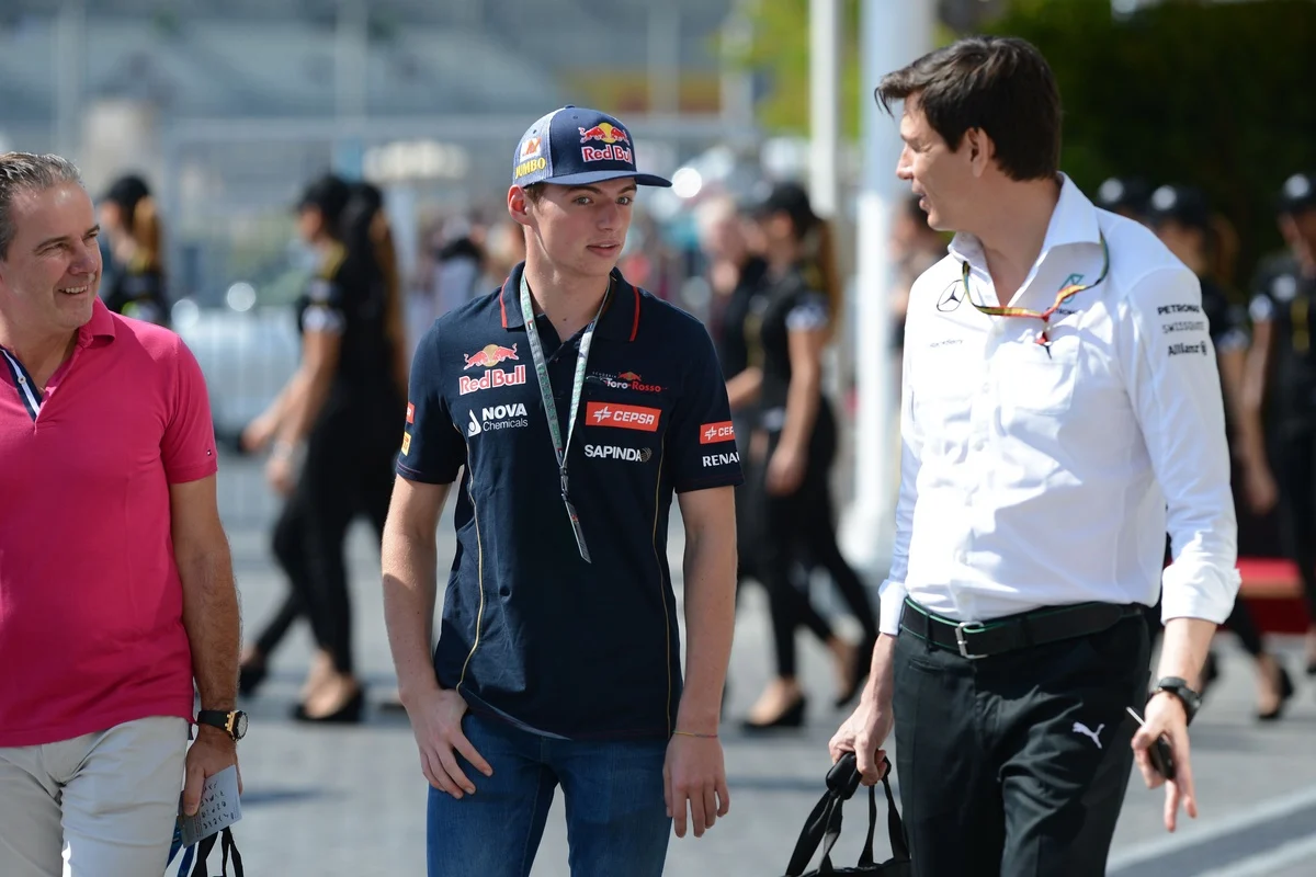Verstappen and Wolff’s Holiday Rendezvous Reignites Mercedes Transfer Speculation