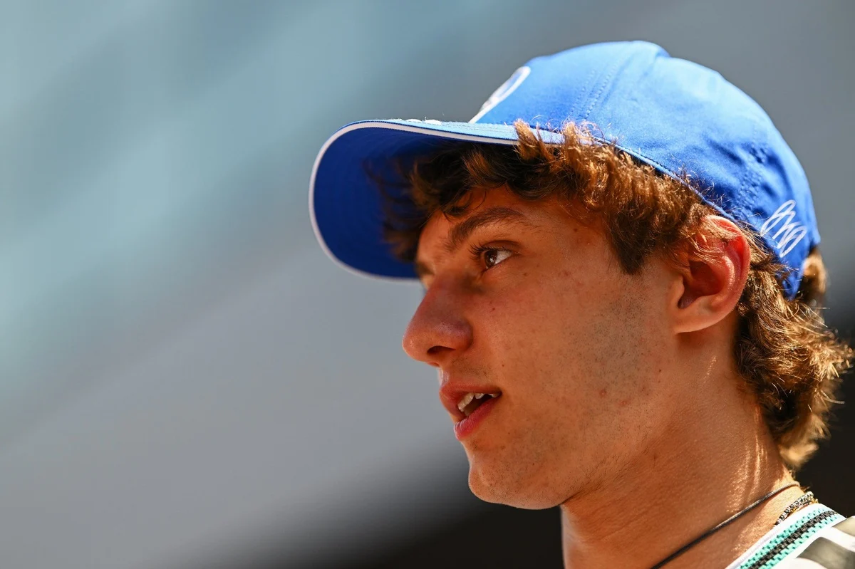 Antonelli Navigates Intense 2026 F1 Title Battle with Grounded Approach