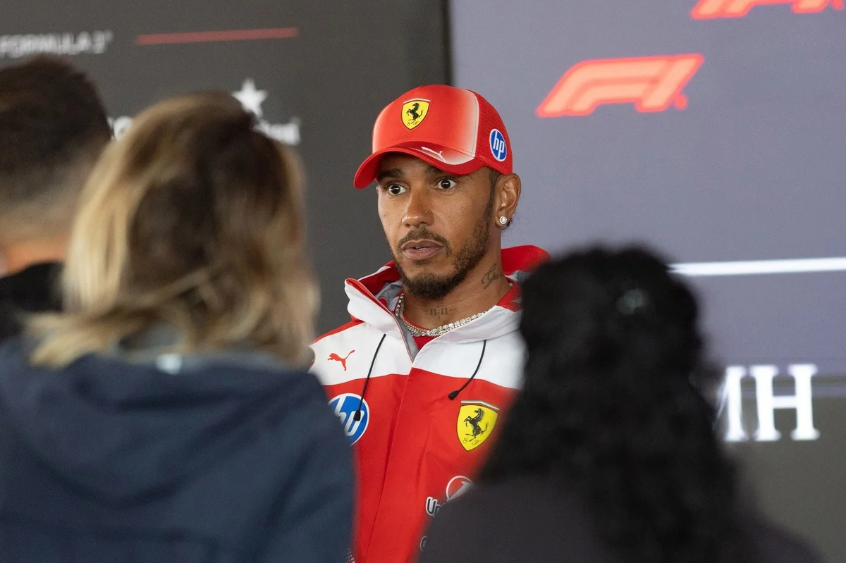 Hamilton’s Zandvoort Radio Outburst Ignites F1 Strategy Debate