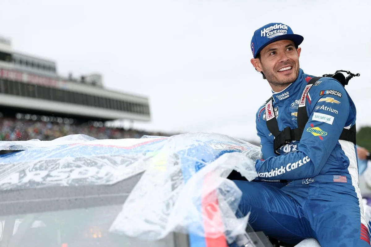 Kyle Larson Embraces New Hampshire’s Dynamic Weather, Cites Strategic Depth in Challenging Conditions
