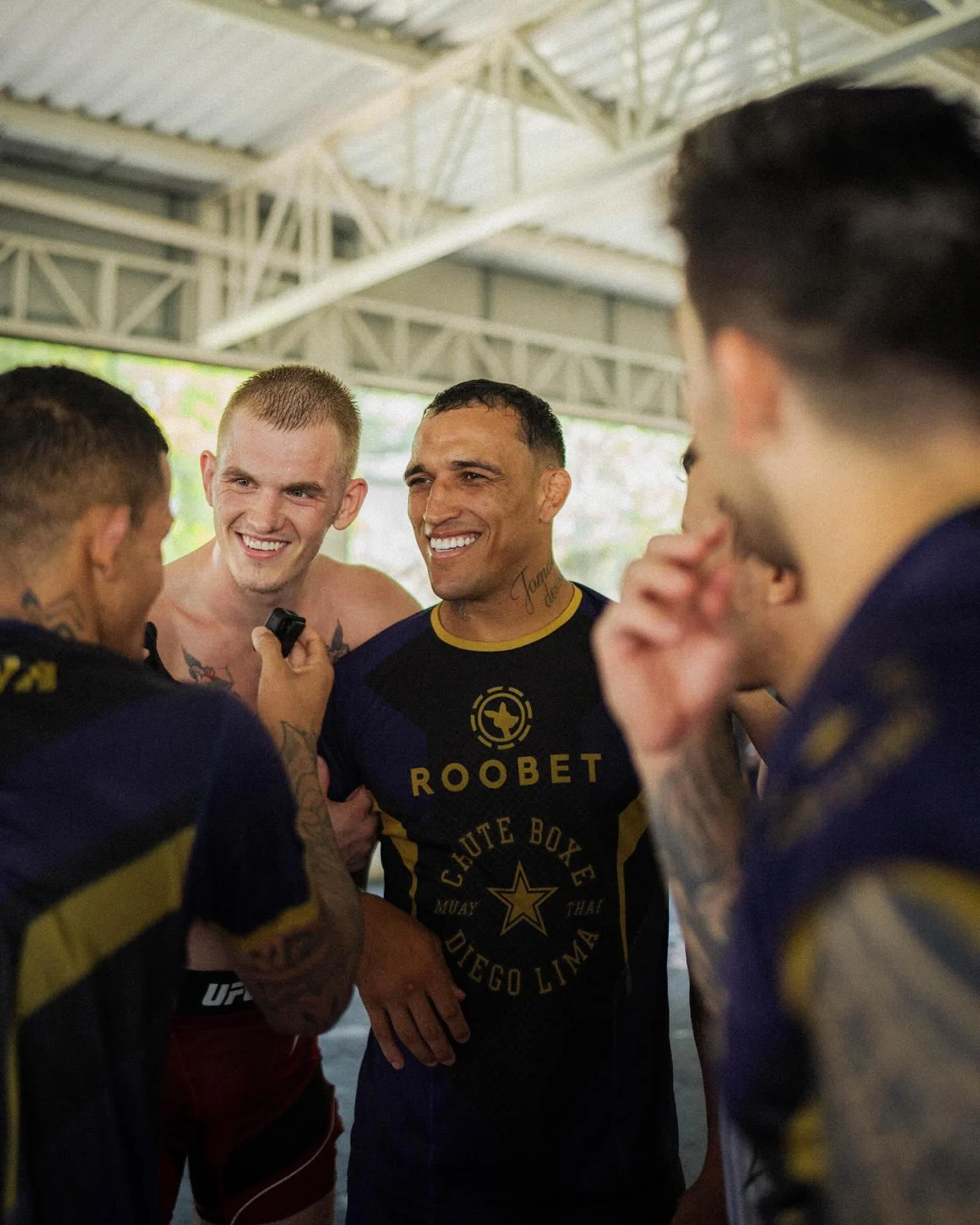 Veteran Oliveira Sees ‘Very Good Chance’ for Ian Machado Garry in UFC 330 Welterweight Title Showdown with Islam Makhachev