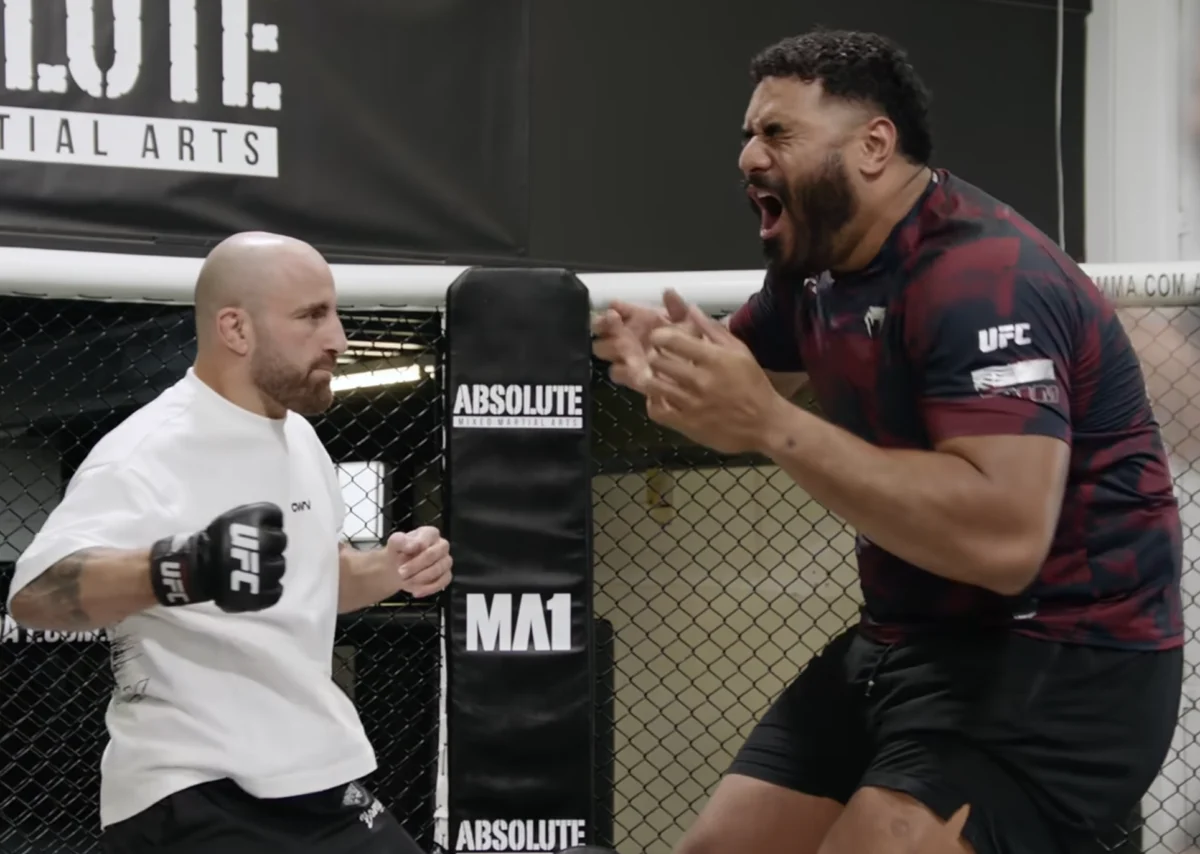 Featherweight King Volkanovski Pits Technical Prowess Against Eagles’ Giant Mailata in Unconventional Cross-Sport Showcase