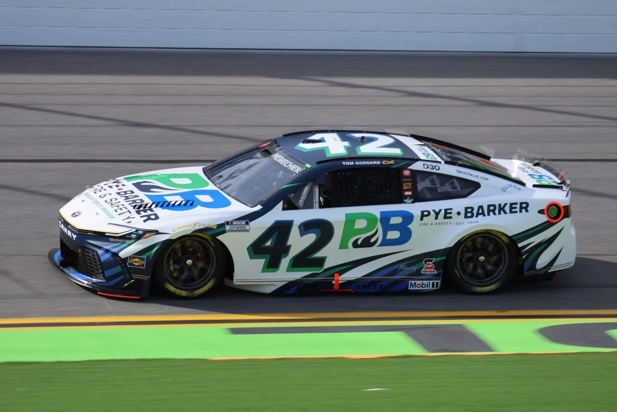 Legacy Motor Club makes crew chief change, effective immediately