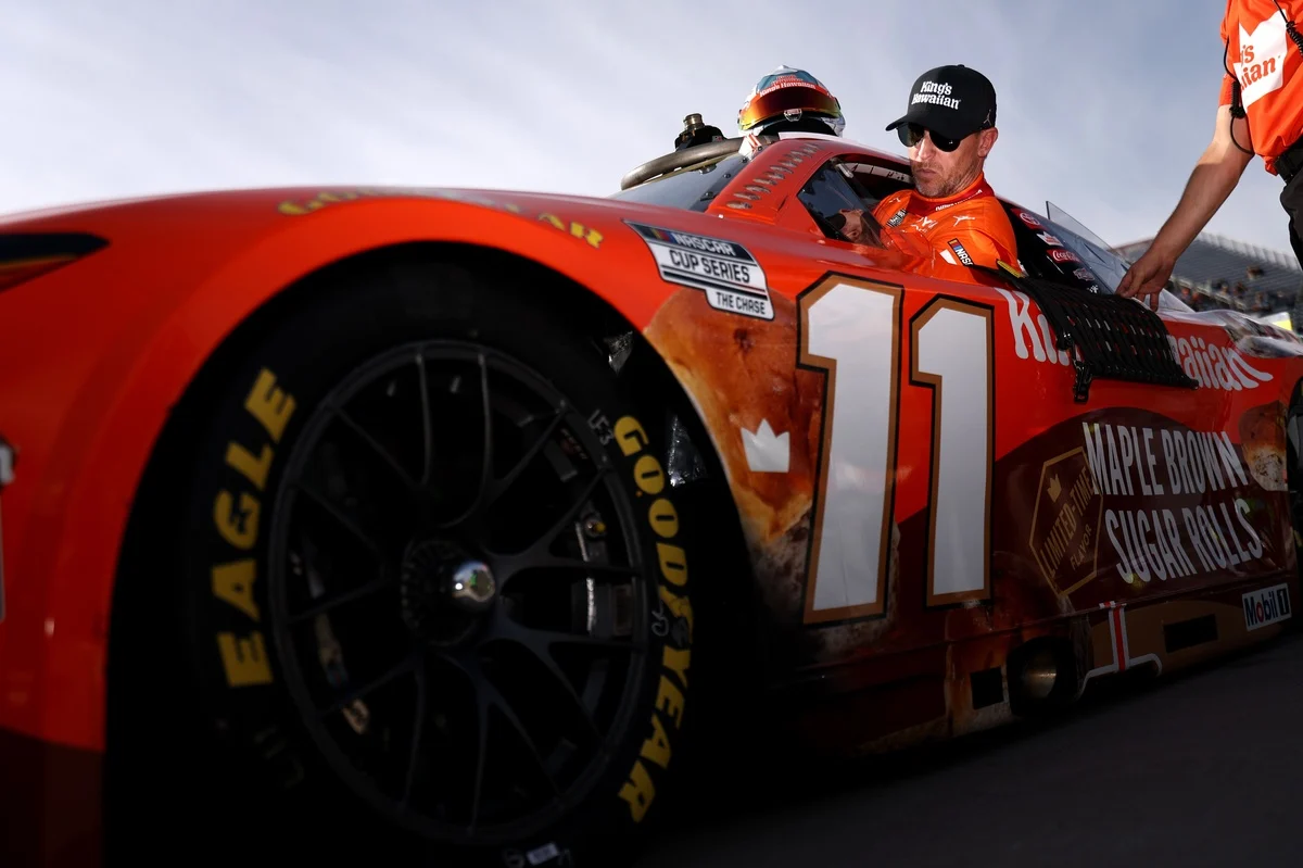 Denny Hamlin Dominates Martinsville Qualifying, Securing Pole Position Amidst Championship Pressure